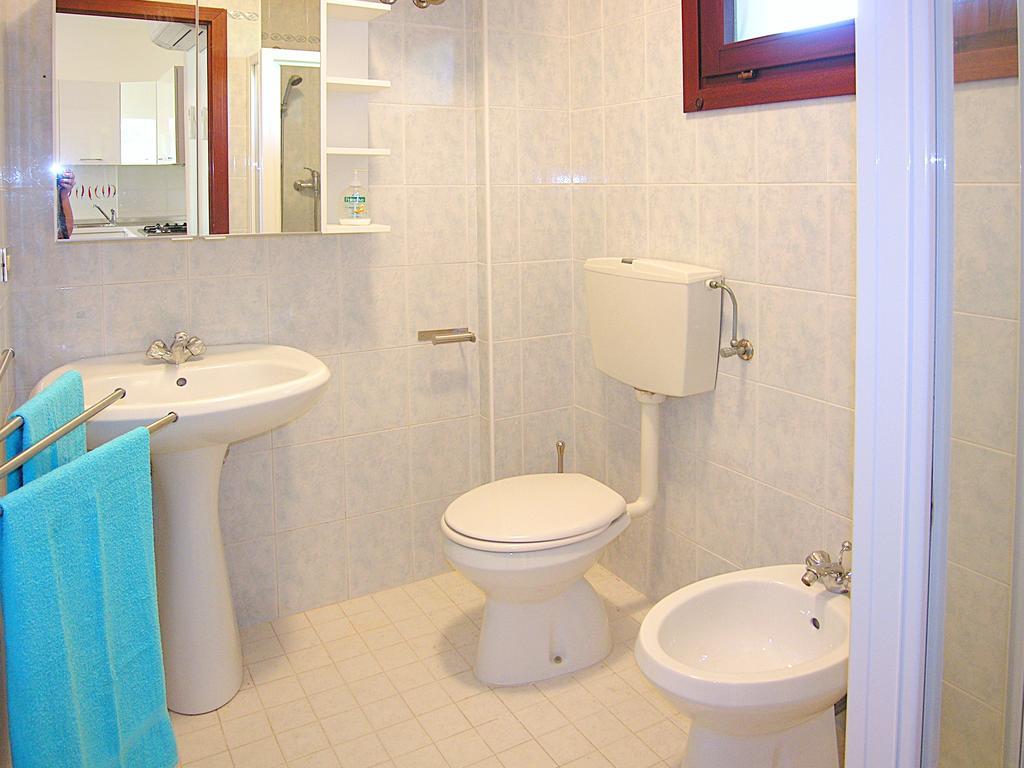 Apartment Gemini Con Piscina Bibione Værelse billede