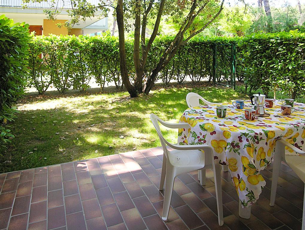 Apartment Gemini Con Piscina Bibione Værelse billede